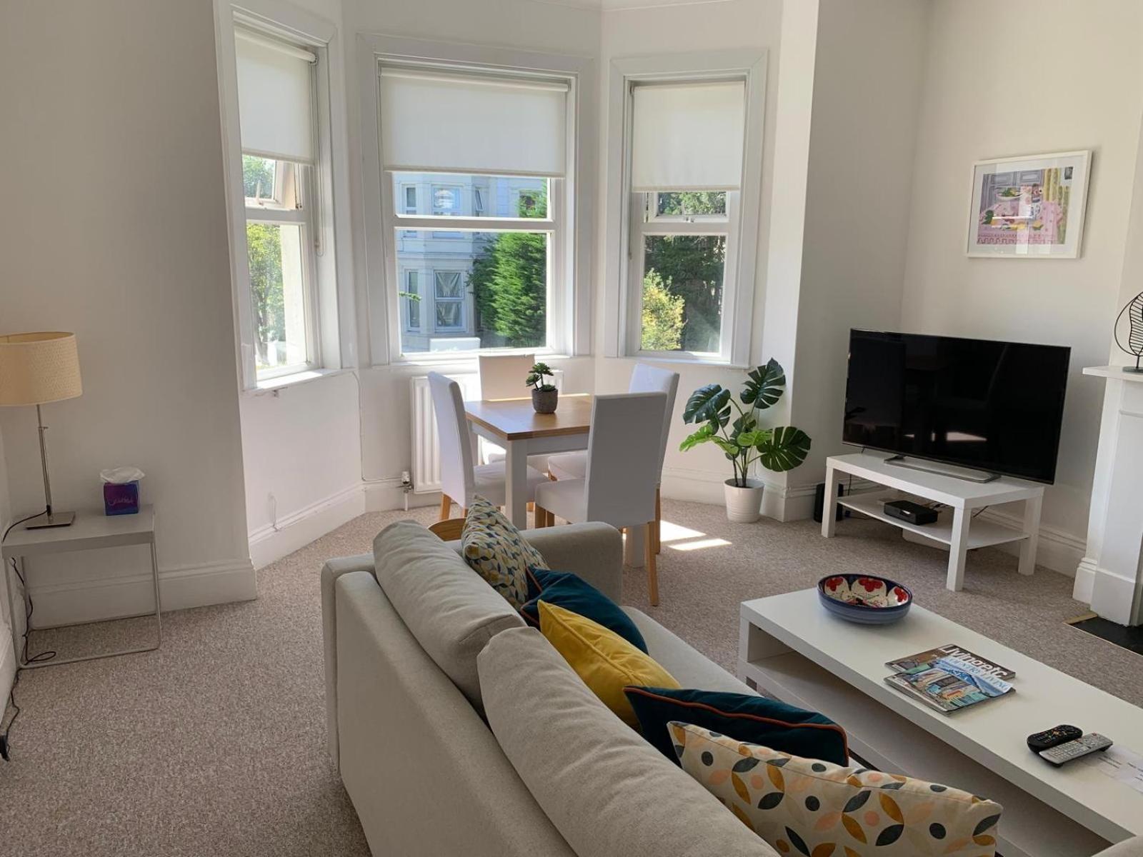 Tree Tops Apartment In Tunbridge Wells ภายนอก รูปภาพ